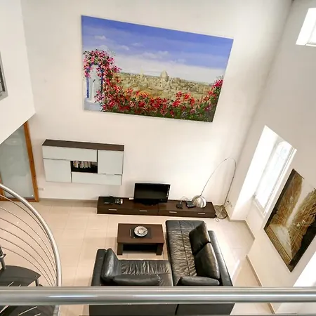 Old Mint No2 La Valette