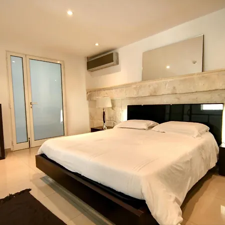 Appartement Old Mint No2 *