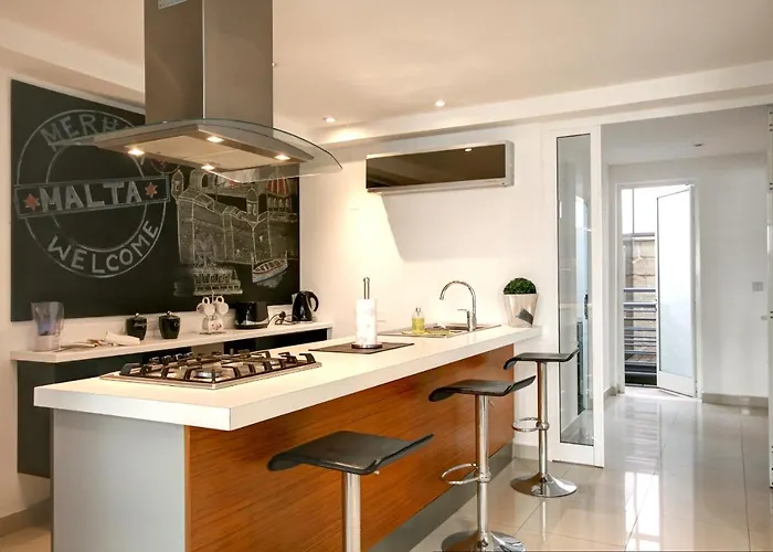 Old Mint No2 * Valletta