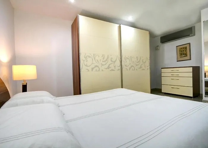 Old Mint No2 Апартаменты